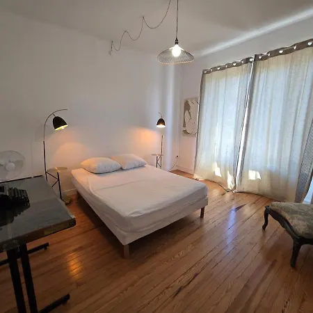 Le Saint Dominique Apartment *